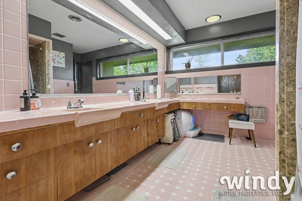 6530 Paw Paw Avenue Coloma Charter Township, MI 49038