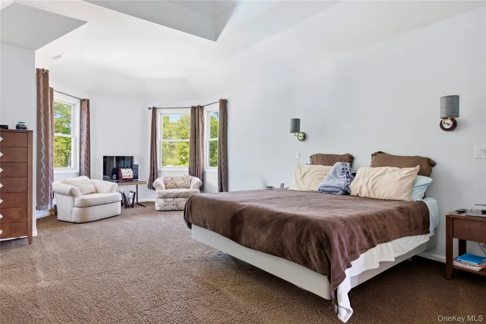 47 Grassland Circle Mount Sinai, NY 11766