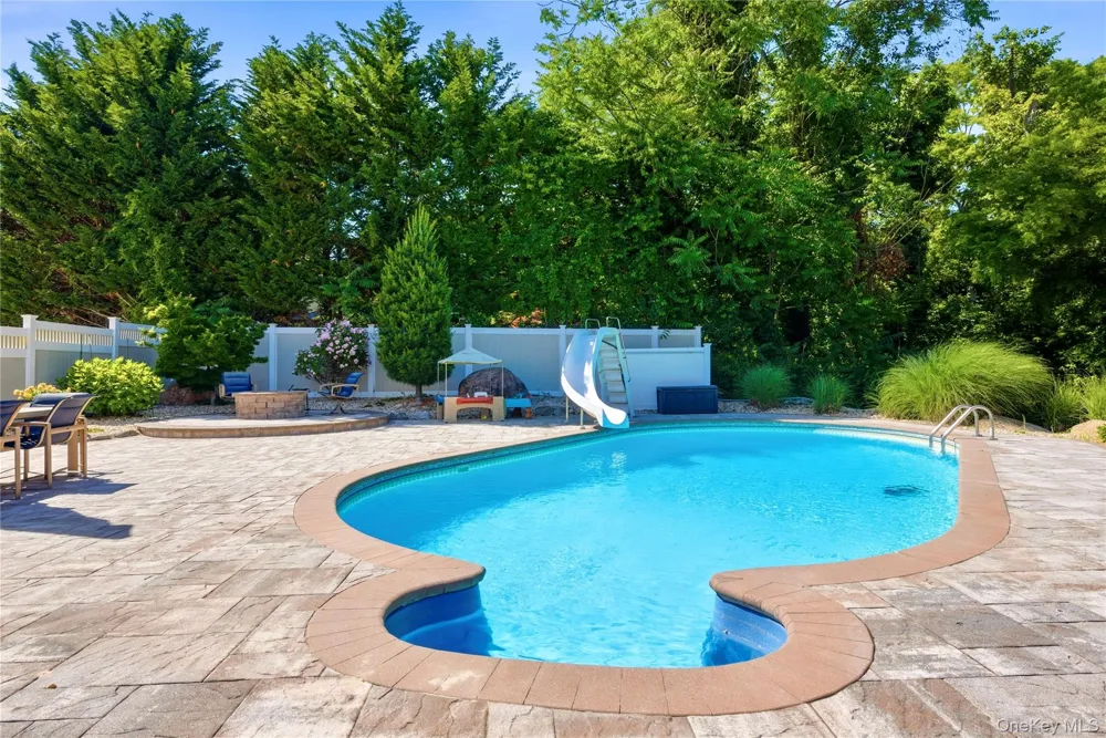 47 Grassland Circle Mount Sinai, NY 11766