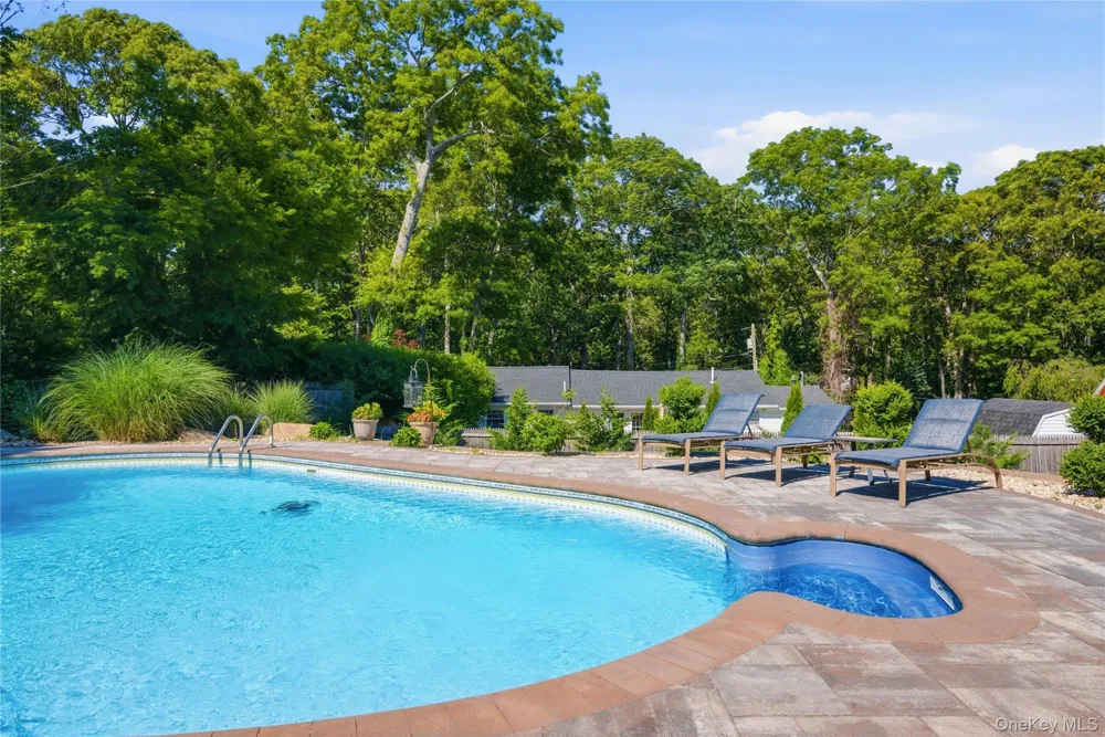 47 Grassland Circle Mount Sinai, NY 11766