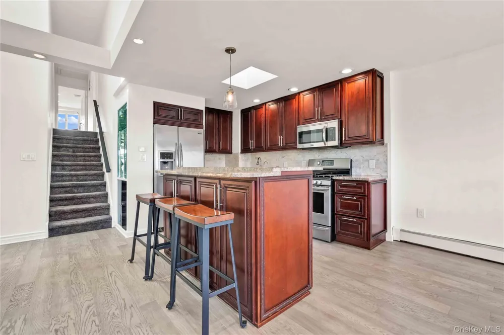 120-09 Riviera Court #10B College Point, NY 11356