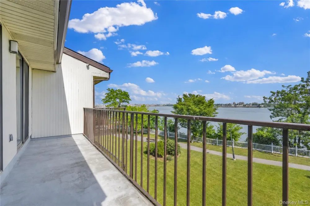120-09 Riviera Court #10B College Point, NY 11356