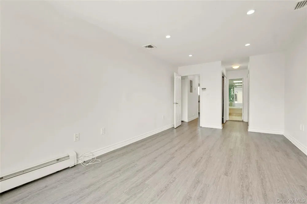 120-09 Riviera Court #10B College Point, NY 11356