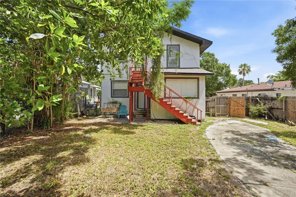 1211 1/2 E 17TH AVENUE Tampa, FL 33605
