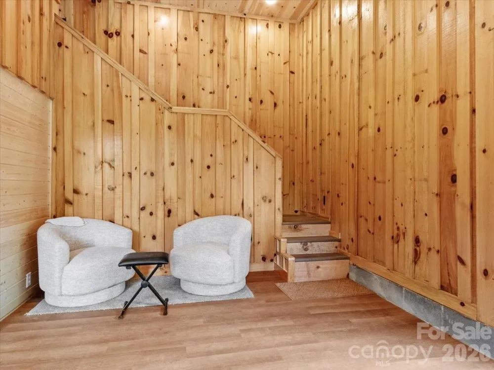 323 McCurrey Road Burnsville, NC 28714