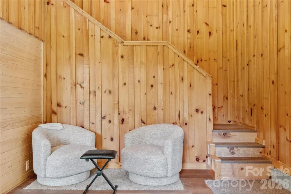 323 McCurrey Road Burnsville, NC 28714