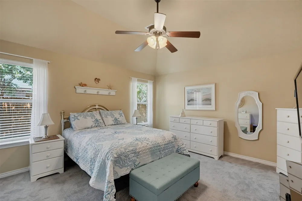 1221 Eagle Lake Drive Azle, TX 76020