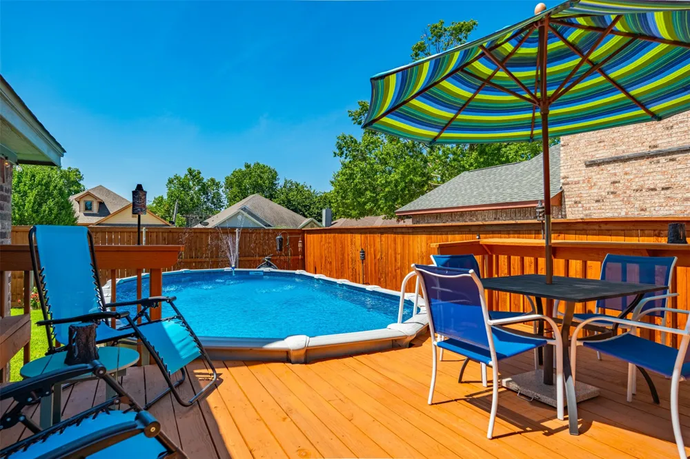 1221 Eagle Lake Drive Azle, TX 76020
