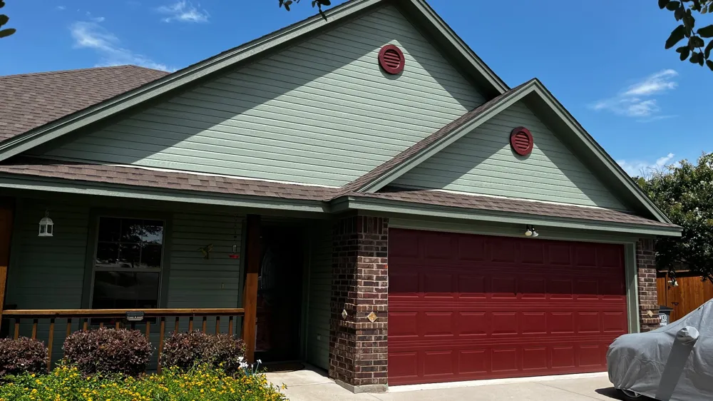 1221 Eagle Lake Drive Azle, TX 76020