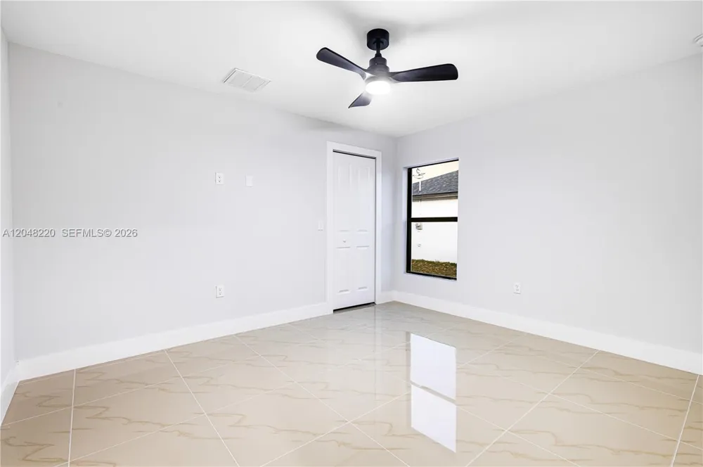 450 Mercedes CT Lehigh Acres, FL 33972