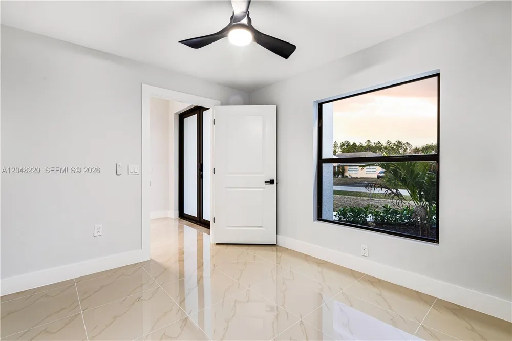 450 Mercedes CT Lehigh Acres, FL 33972