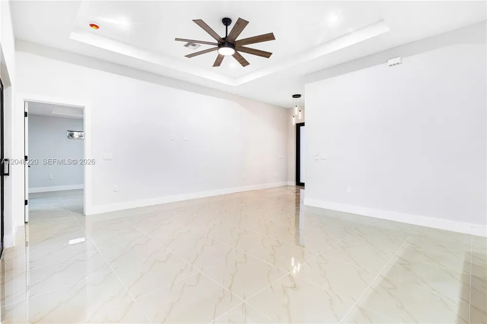 450 Mercedes CT Lehigh Acres, FL 33972