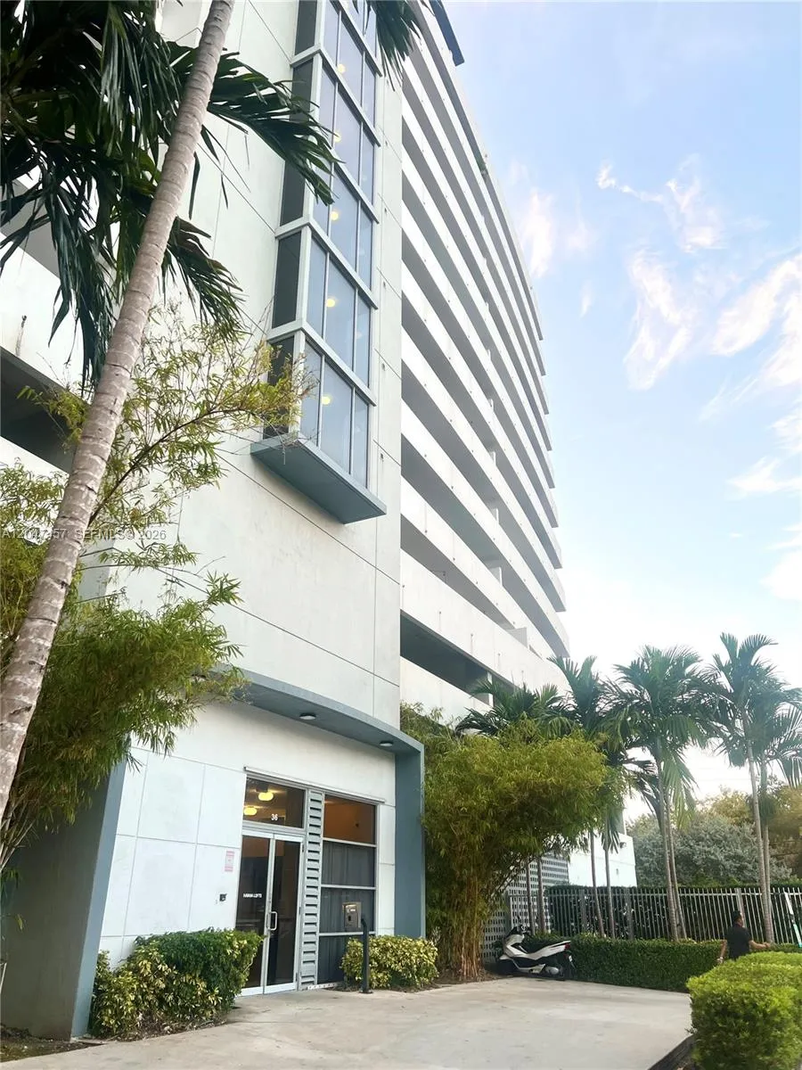 36 NW 6th Ave #TS-1 Miami, FL 33128