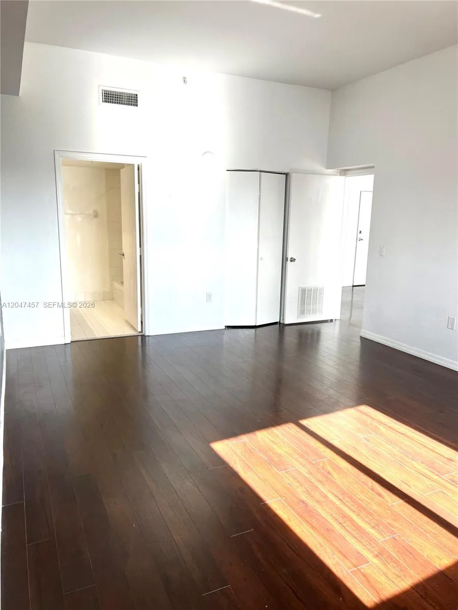 36 NW 6th Ave #TS-1 Miami, FL 33128