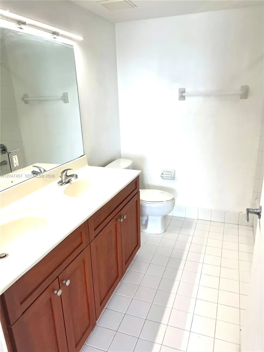 36 NW 6th Ave #TS-1 Miami, FL 33128