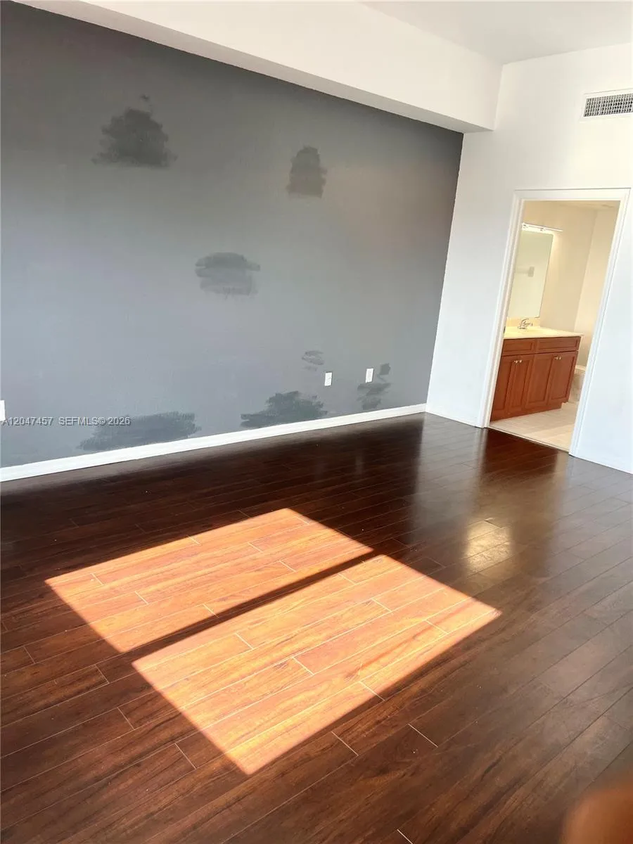 36 NW 6th Ave #TS-1 Miami, FL 33128