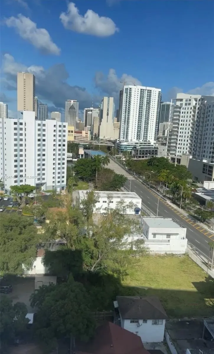36 NW 6th Ave #TS-1 Miami, FL 33128