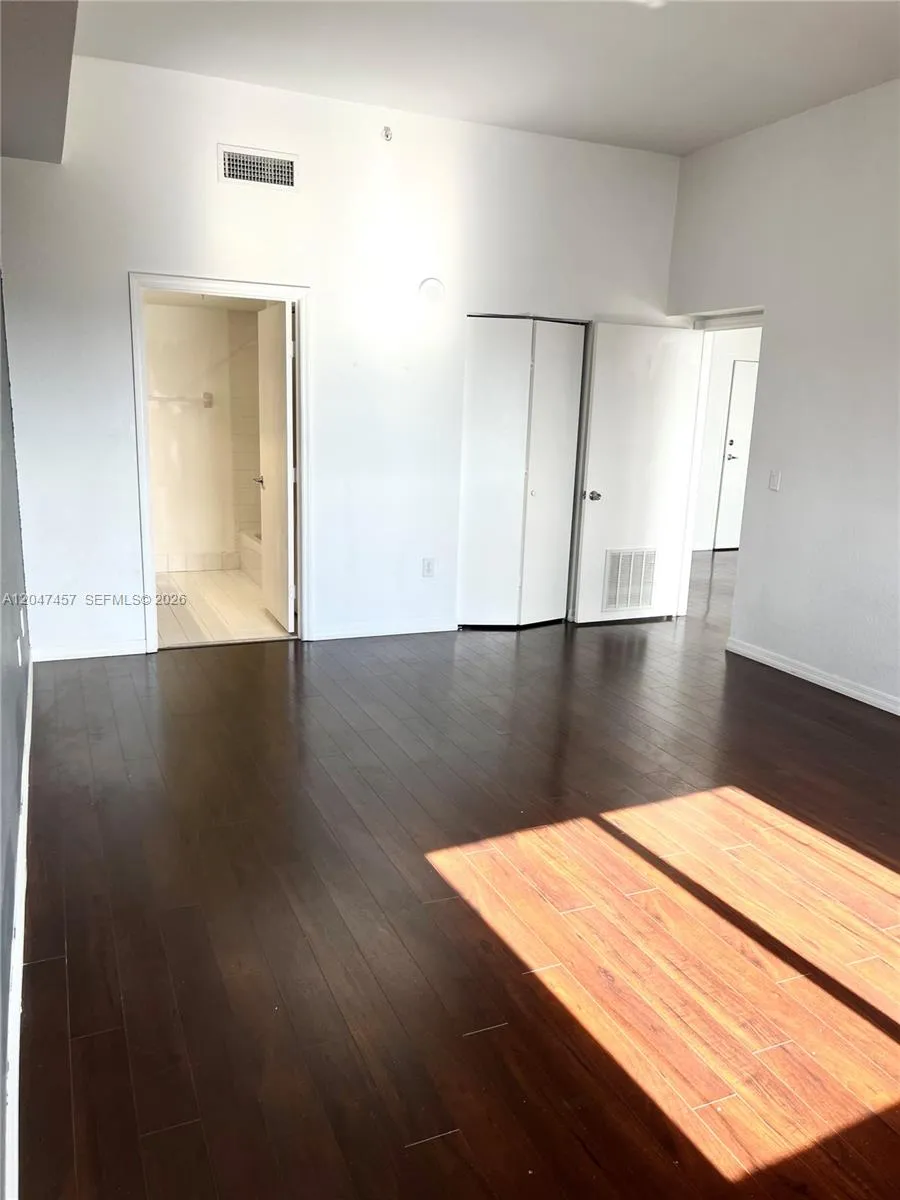36 NW 6th Ave #TS-1 Miami, FL 33128
