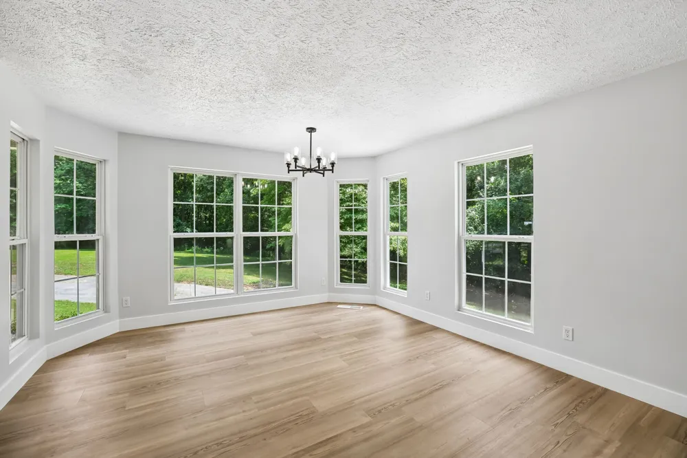 1682 Ridgeview Run Lynchburg, TN 37352