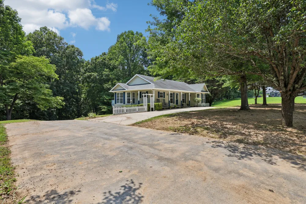 1682 Ridgeview Run Lynchburg, TN 37352