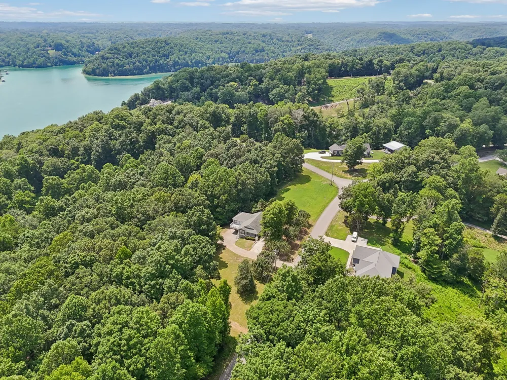 1682 Ridgeview Run Lynchburg, TN 37352