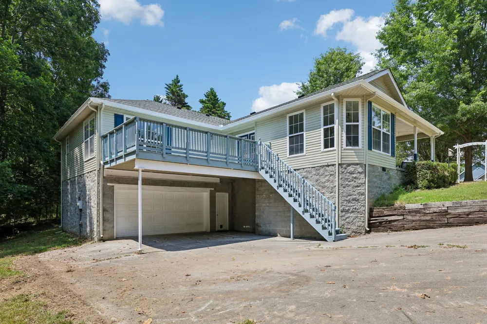 1682 Ridgeview Run Lynchburg, TN 37352