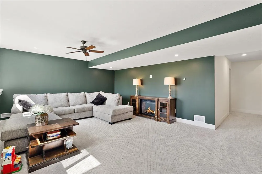 3131 Timberpine Avenue Park Township, MI 49424