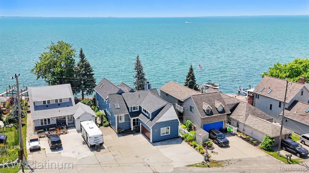 9577 Dixie Highway Ira Township, MI 48023