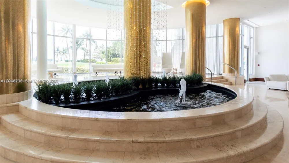 5161 Collins Ave #811 Miami Beach, FL 33140
