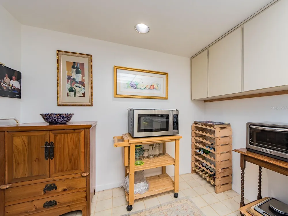 1480 GULF BOULEVARD #612 Clearwater Beach, FL 33767