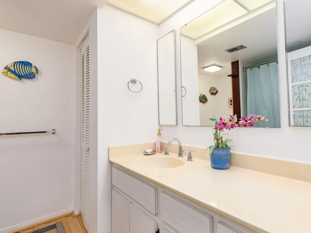 1480 GULF BOULEVARD #612 Clearwater Beach, FL 33767