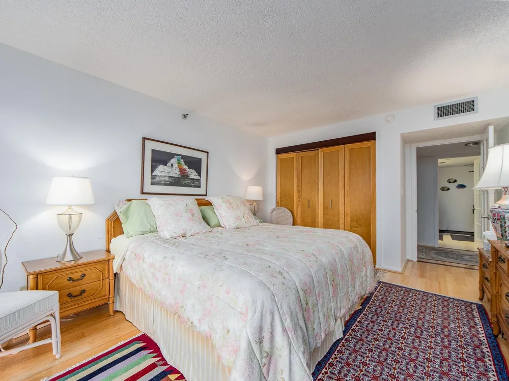 1480 GULF BOULEVARD #612 Clearwater Beach, FL 33767