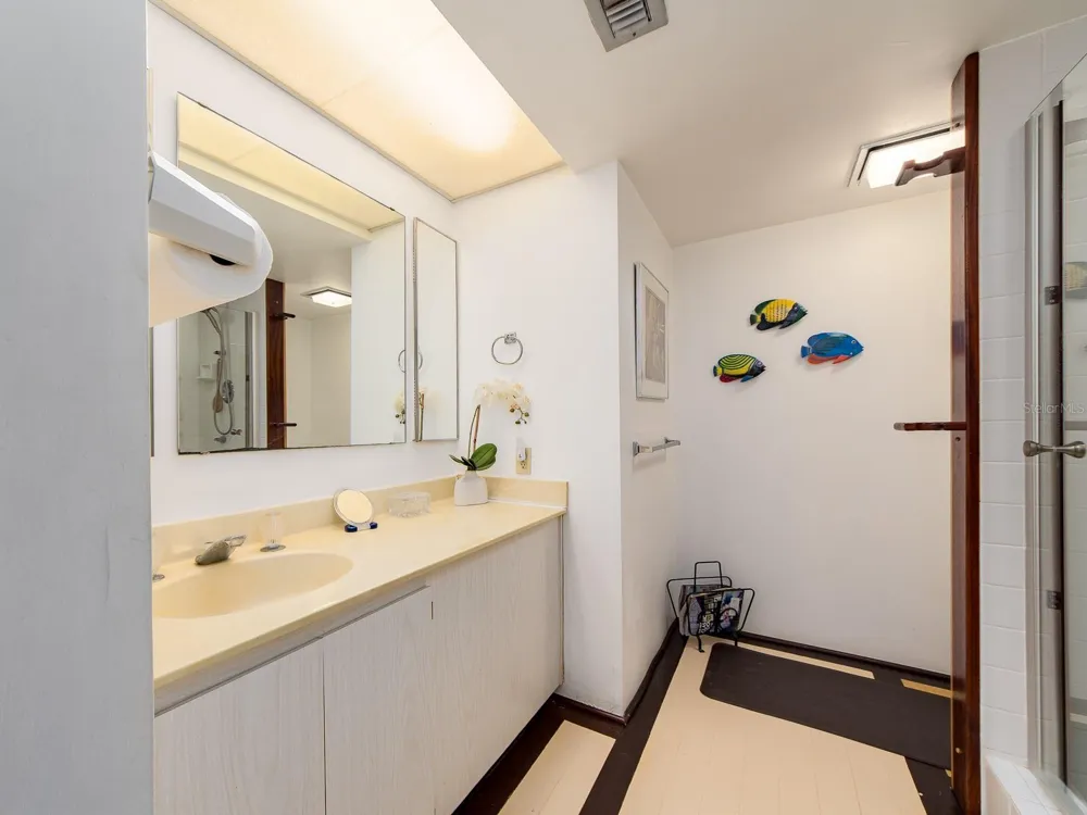 1480 GULF BOULEVARD #612 Clearwater Beach, FL 33767