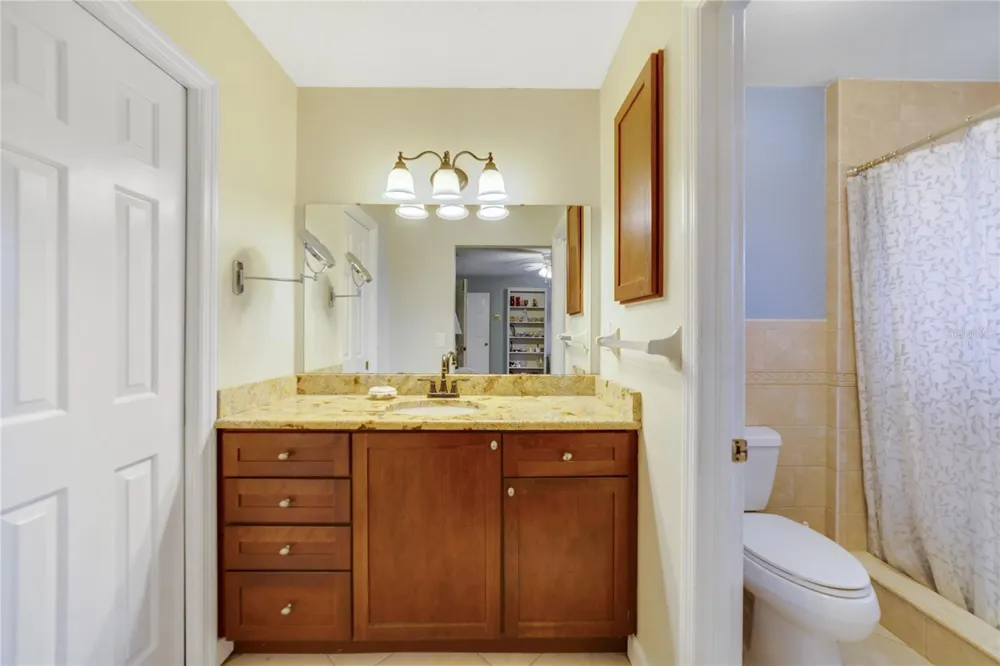 906 VILLAGE GREEN ROAD Deland, FL 32720