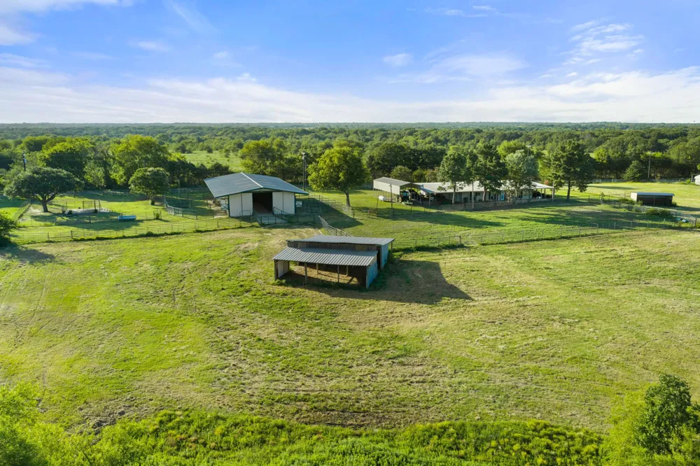 14054 County Road 352 Terrell, TX 75161