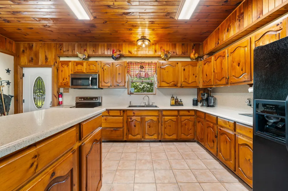 14054 County Road 352 Terrell, TX 75161