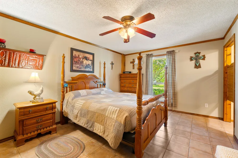 14054 County Road 352 Terrell, TX 75161