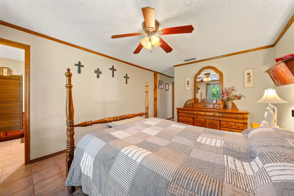 14054 County Road 352 Terrell, TX 75161