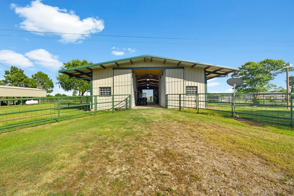 14054 County Road 352 Terrell, TX 75161