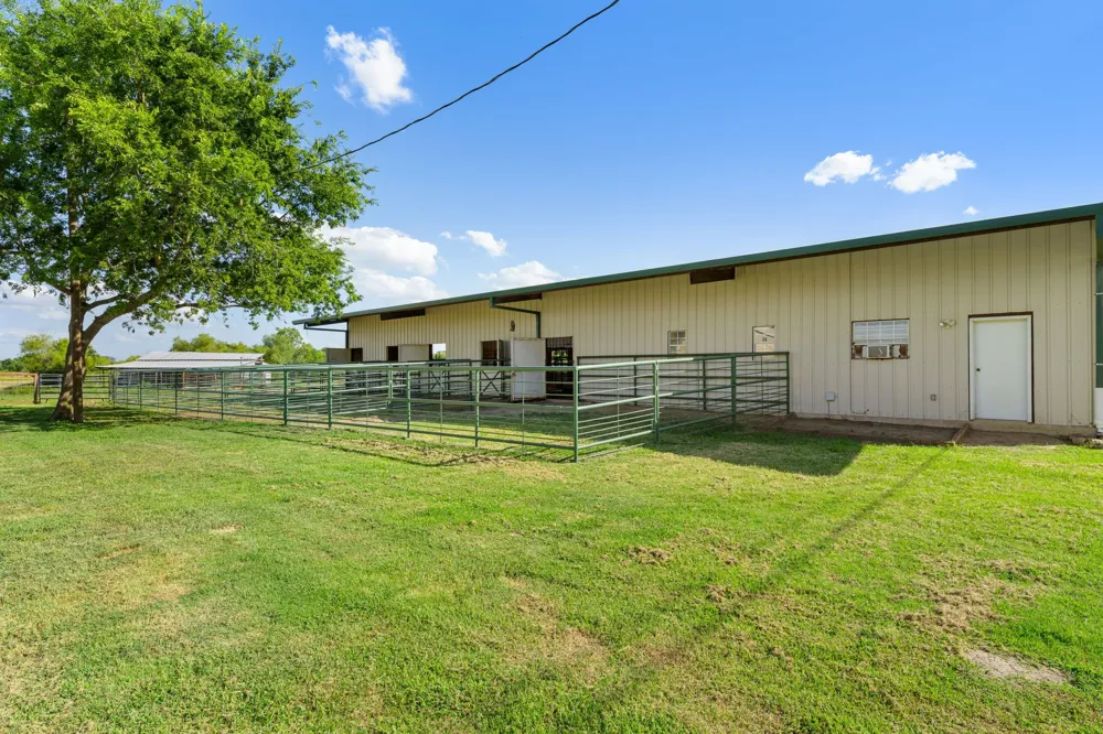 14054 County Road 352 Terrell, TX 75161