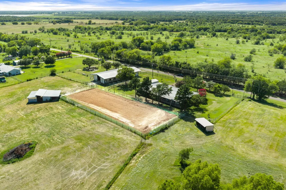 14054 County Road 352 Terrell, TX 75161