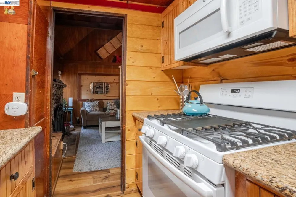 25917 Scenic Dr Long Barn, CA 95335