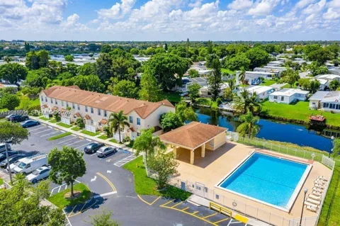 6617 Winfield Blvd #10-1