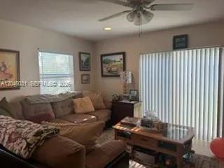 6617 Winfield Blvd #10-1 Margate, FL 33063