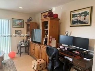 6617 Winfield Blvd #10-1 Margate, FL 33063