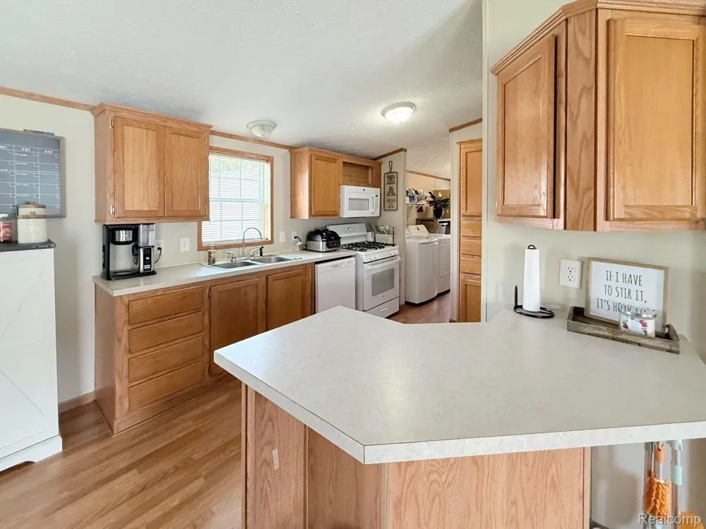 317 Scarlet Oak Lane Augusta Charter Township, MI 48190