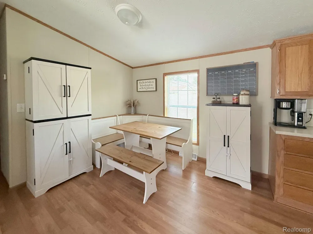 317 Scarlet Oak Lane Augusta Charter Township, MI 48190
