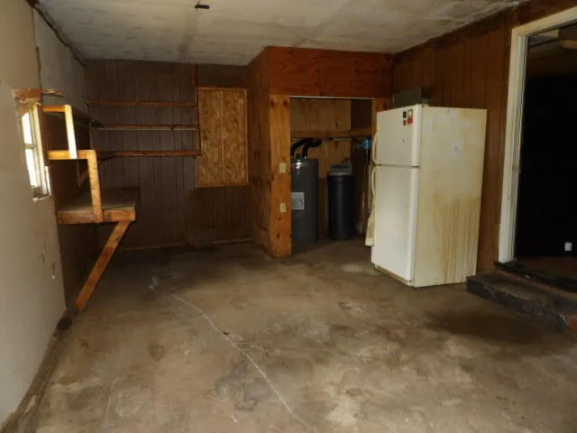 24400 H DRIVE Albion, MI 49224