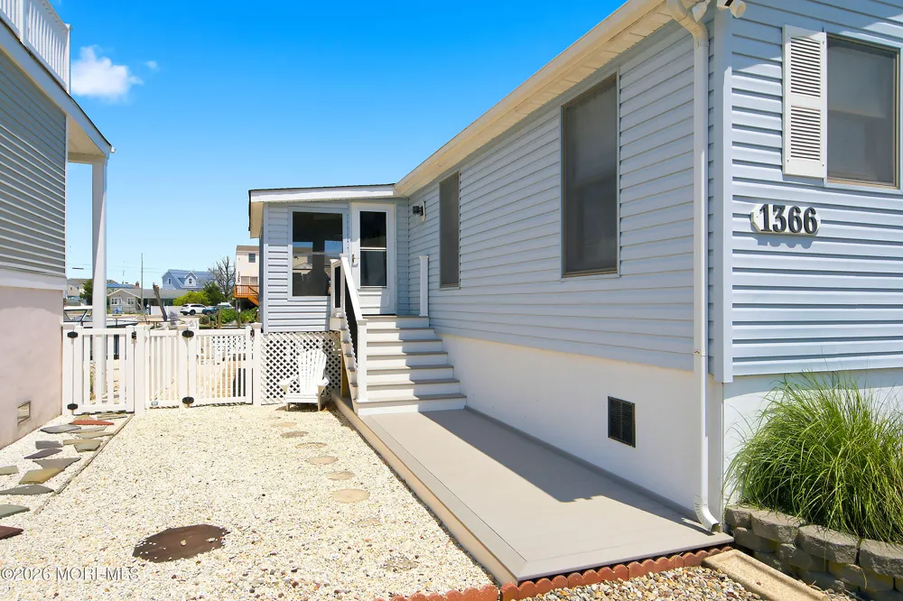 1366 Paul Boulevard Manahawkin, NJ 08050