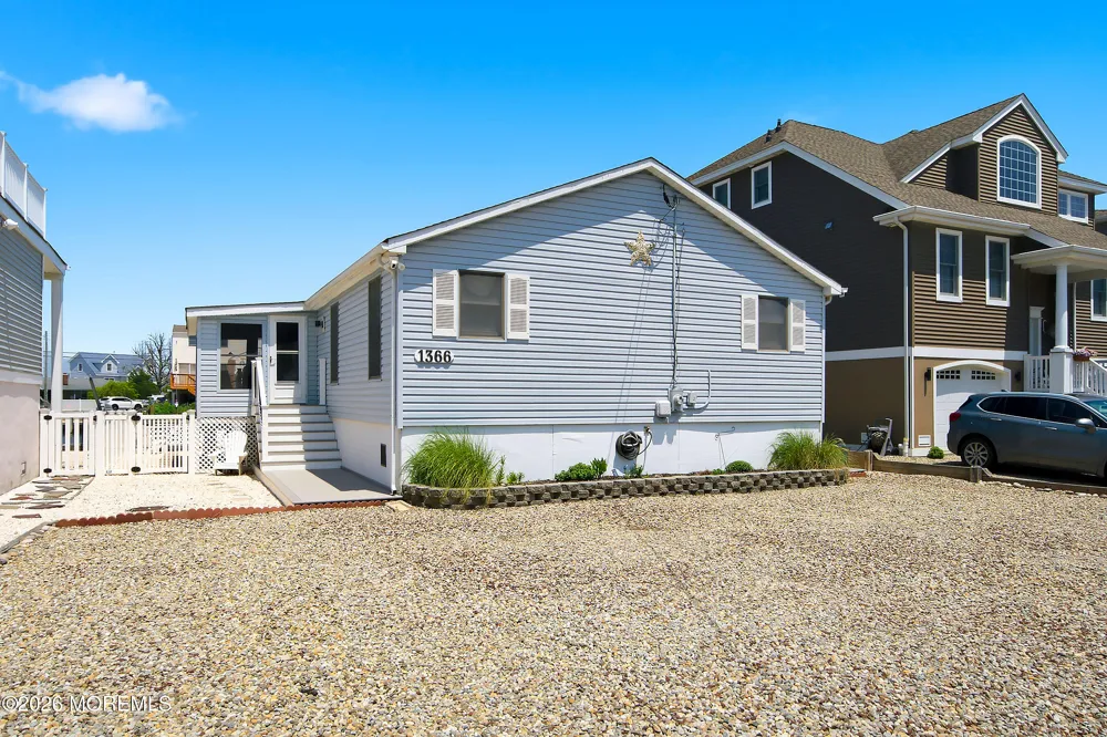1366 Paul Boulevard Manahawkin, NJ 08050
